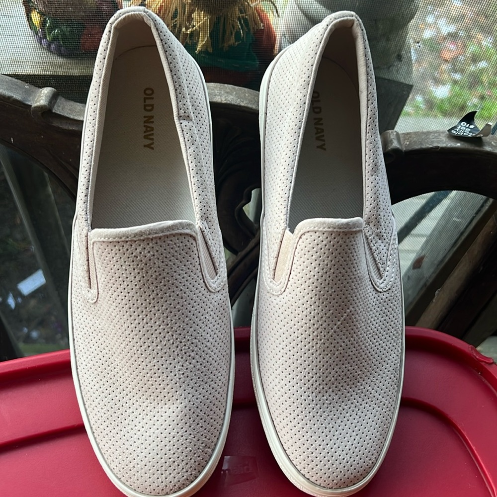 Old Navy shoes for sale